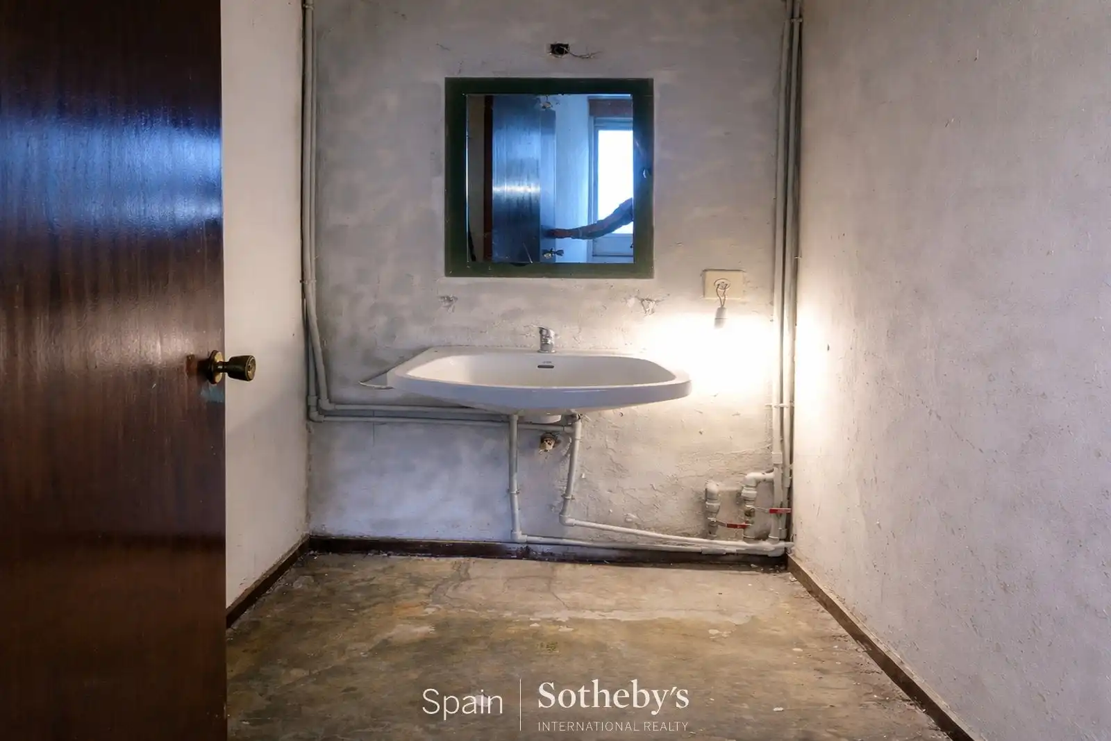 Badezimmer von Wohnungen zum Verkauf in Madrid mit Klimaanlage und Heizung