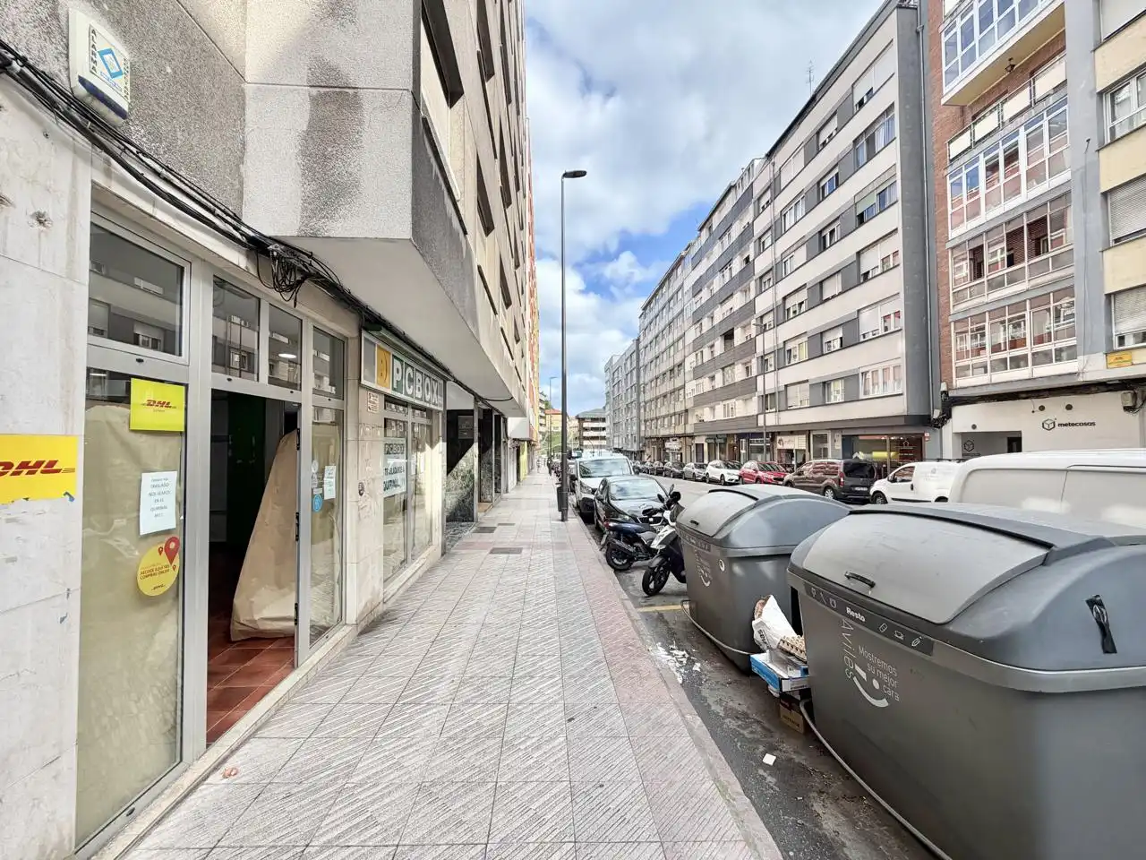 Vista exterior de Local de lloguer en Avilés