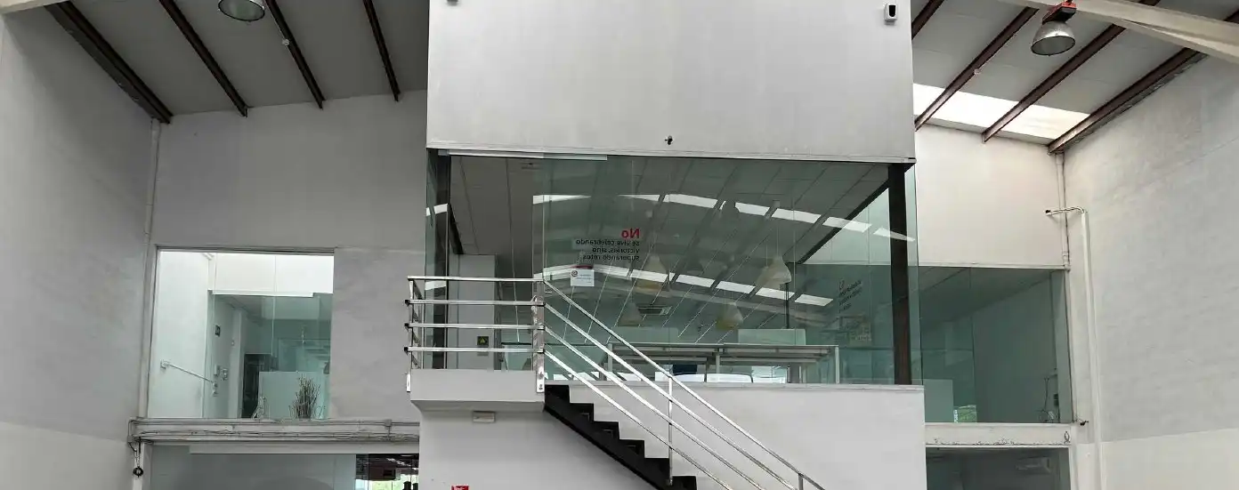 Nave industrial en alquiler en Calle Nicolás de Bussi, imagen 4