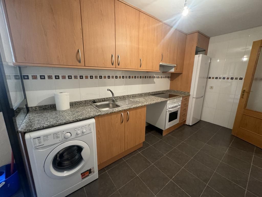 Kitchen of Flat to rent in Cuenca Capital  with Heating and Community pool