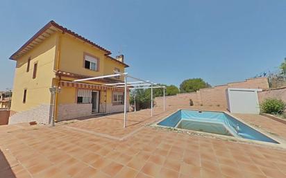 Piscina de Casa o xalet en venda en El Casar de Escalona amb Calefacció, Jardí privat i Terrassa