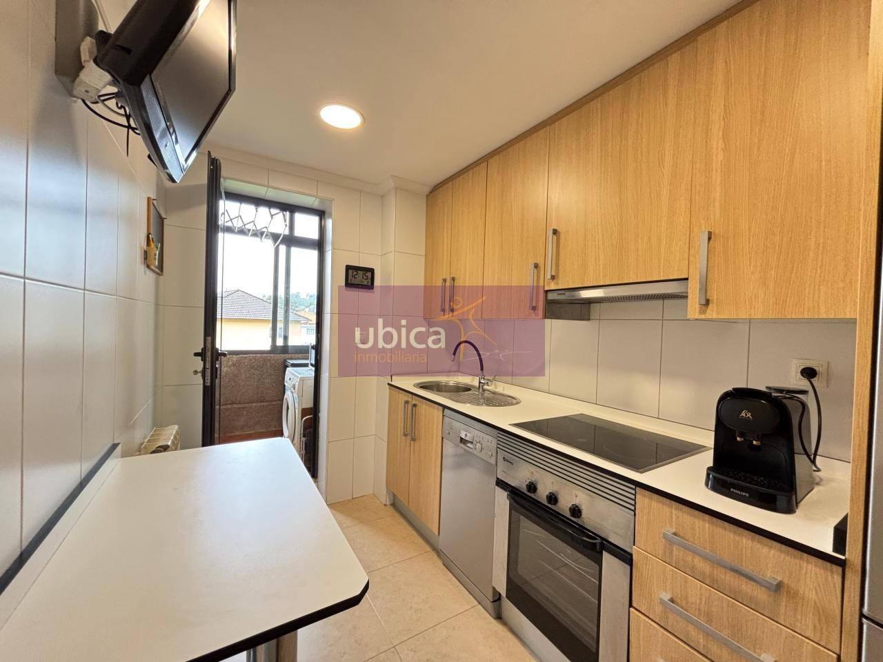 Cuina de Apartament de lloguer en O Porriño   amb Calefacció, Parquet i Balcó