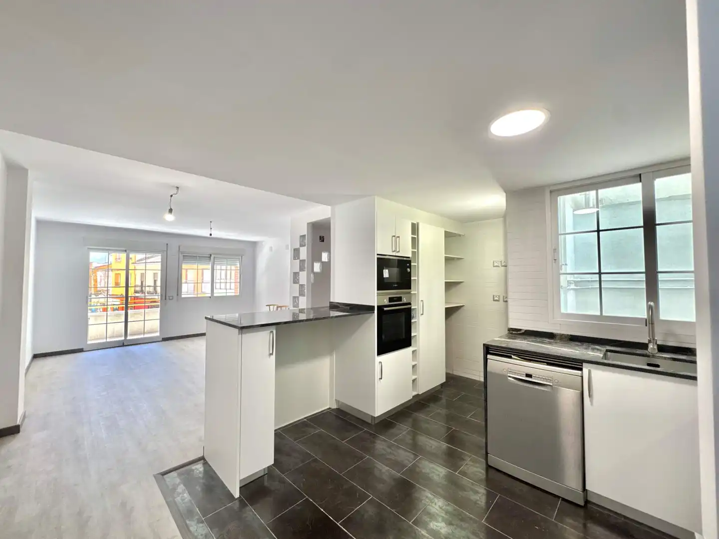 Cocina de Piso en venta en Gandia con Aire acondicionado, Terraza y Balcón