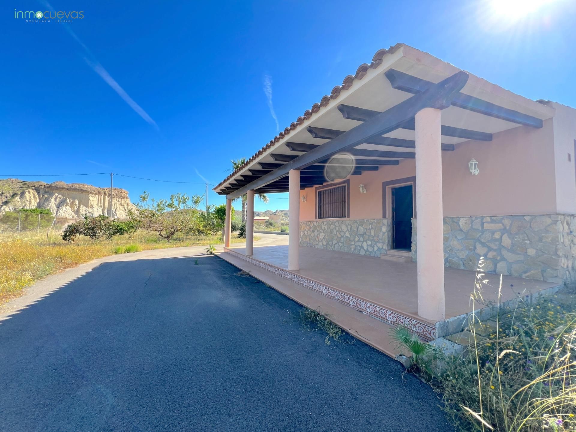 Vista exterior de Finca rústica en venda en Cuevas del Almanzora amb Calefacció, Jardí privat i Terrassa