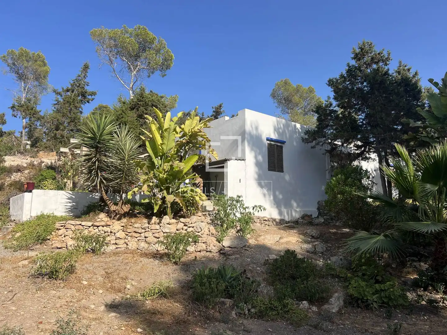 Vista exterior de Finca rústica en venda en Sant Joan de Labritja amb Balcó
