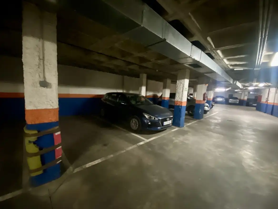 Parking de Piso en venta en Ciudad Real con Aire acondicionado, Calefacción y Trastero