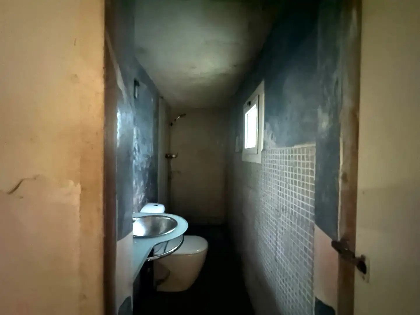 Badezimmer von Wohnung zum Verkauf in Badalona