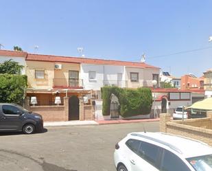 Casa adosada en venda a Pz Doña Rosa, Nuevo Bulevar