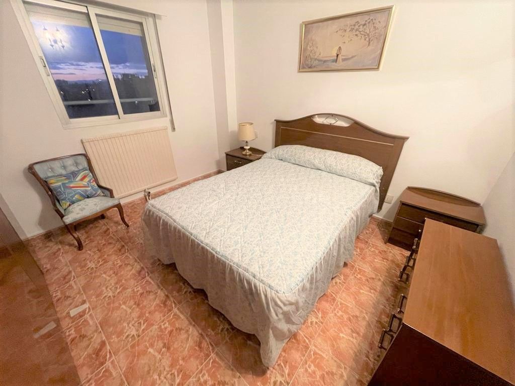 Flat to share in Avenida de la Albufera, Palomeras Sureste