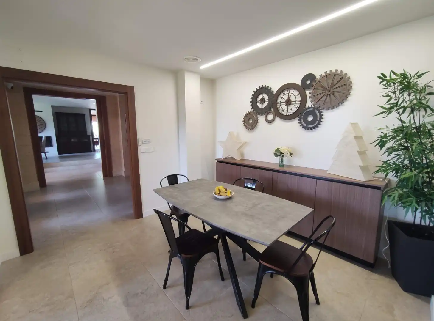 Menjador de Casa o xalet en venda en Elche / Elx amb Aire condicionat, Calefacció i Jardí privat