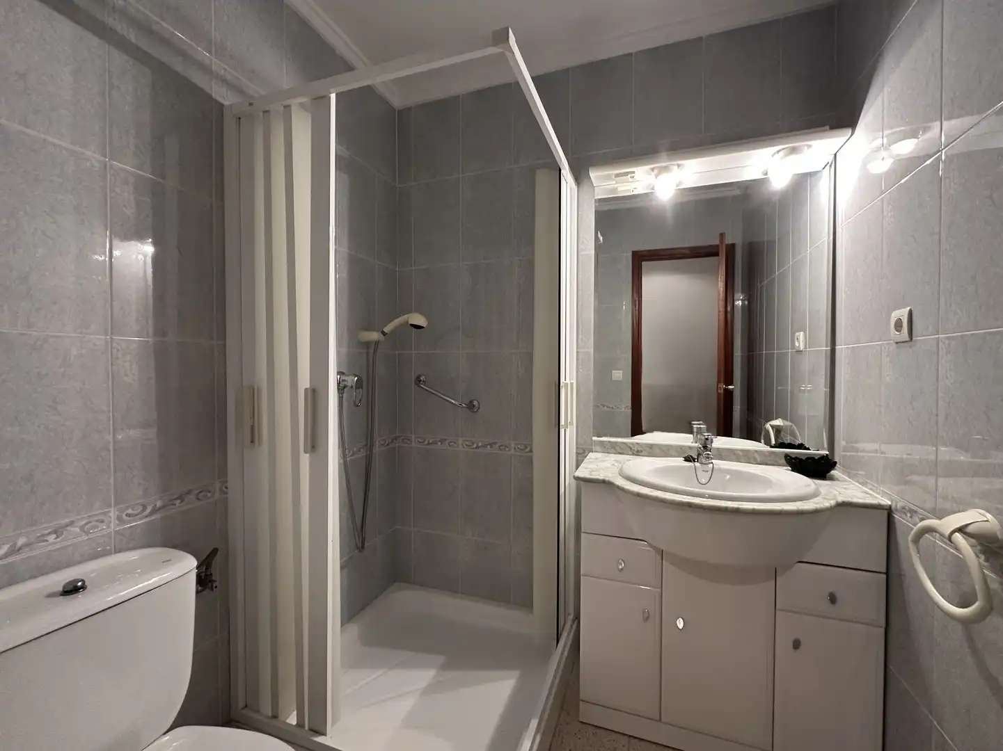 Baño de Piso en venta en Ontinyent con Calefacción, Terraza y Trastero