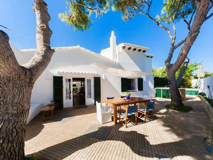 Vista exterior de Casa o xalet en venda en Sant Lluís amb Jardí privat, Terrassa i Piscina