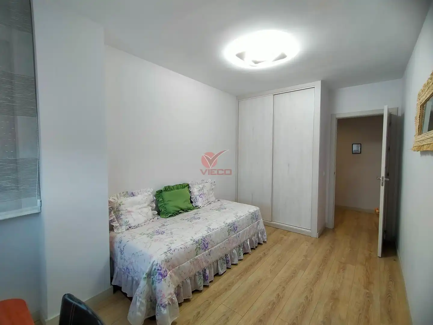 Schlafzimmer von Wohnung zur Miete in Cuenca mit Heizung, Terrasse und Möbliert
