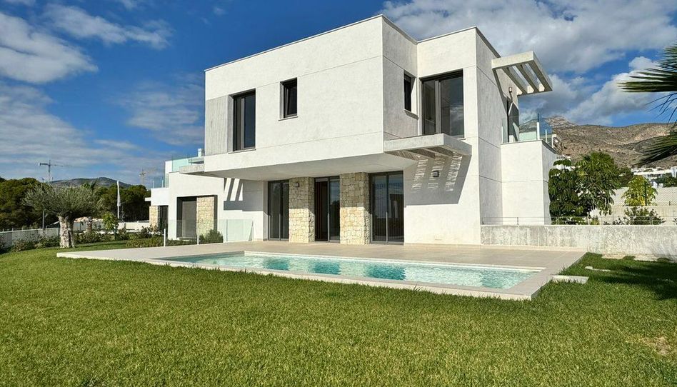 Photo 1 of Flat for sale in Carrer Praga, Golf Bahía, Alicante