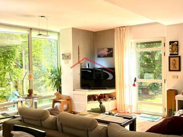 Casa amb balcó en venda a Santovenia de la Valdoncina