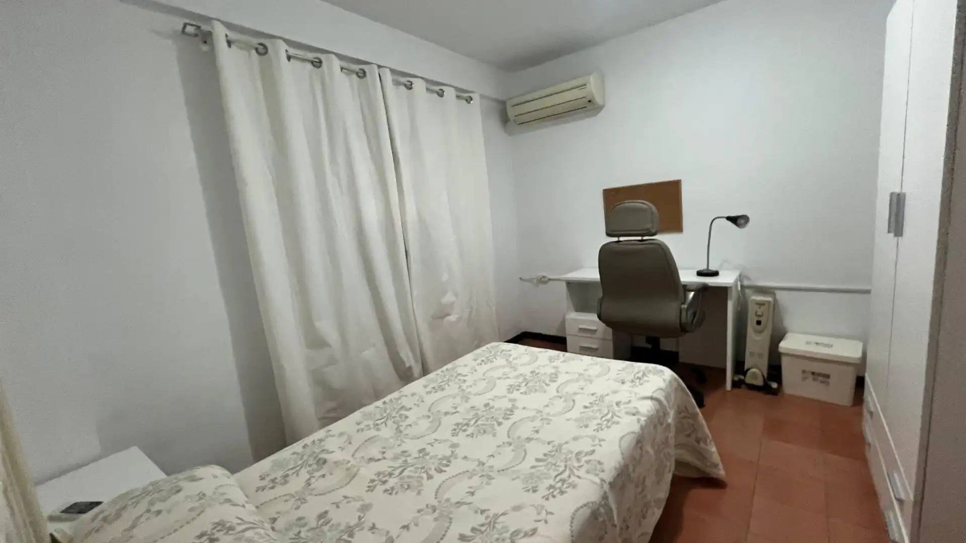 Habitación de Piso de alquiler en Sevilla con Aire acondicionado y Terraza