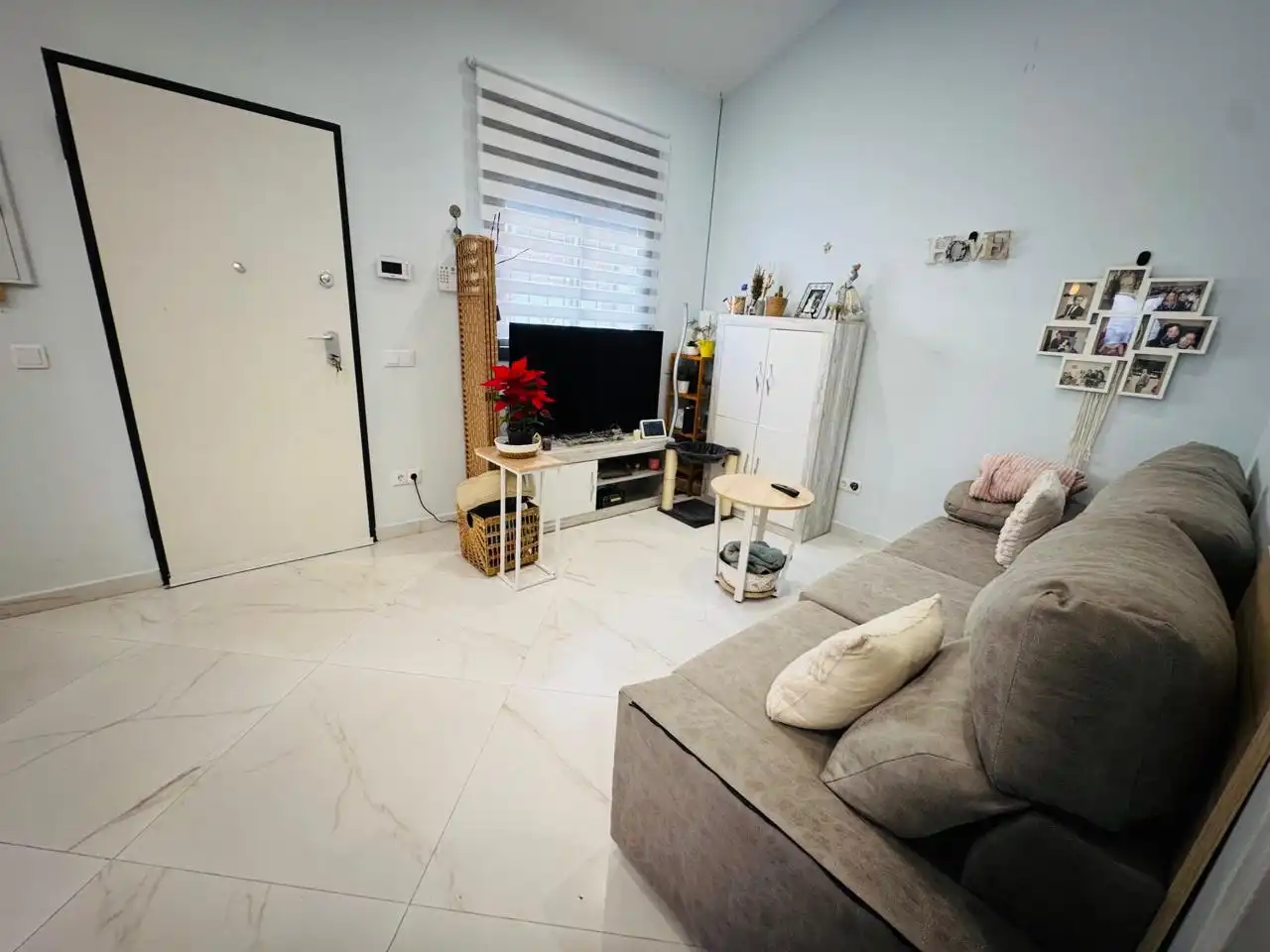 Sala d'estar de Casa o xalet en venda en Montcada i Reixac amb Aire condicionat