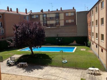 Piso con balcón en alquiler en Rollo - Puente Ladrillo