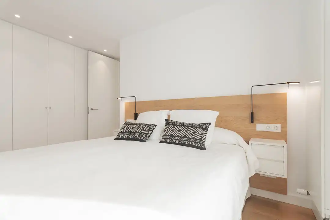Habitación de Ático en venta en  Pamplona / Iruña con Calefacción, Terraza y Alarma