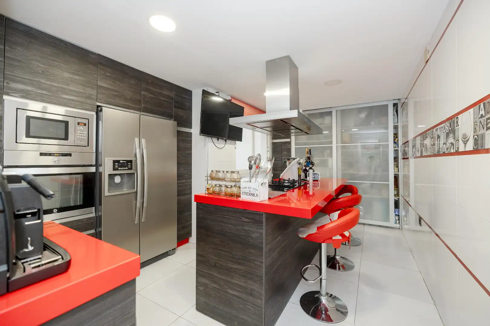 Kitchen of Flat for sale in Málaga  with Air Conditioner, Furnished and Balcony