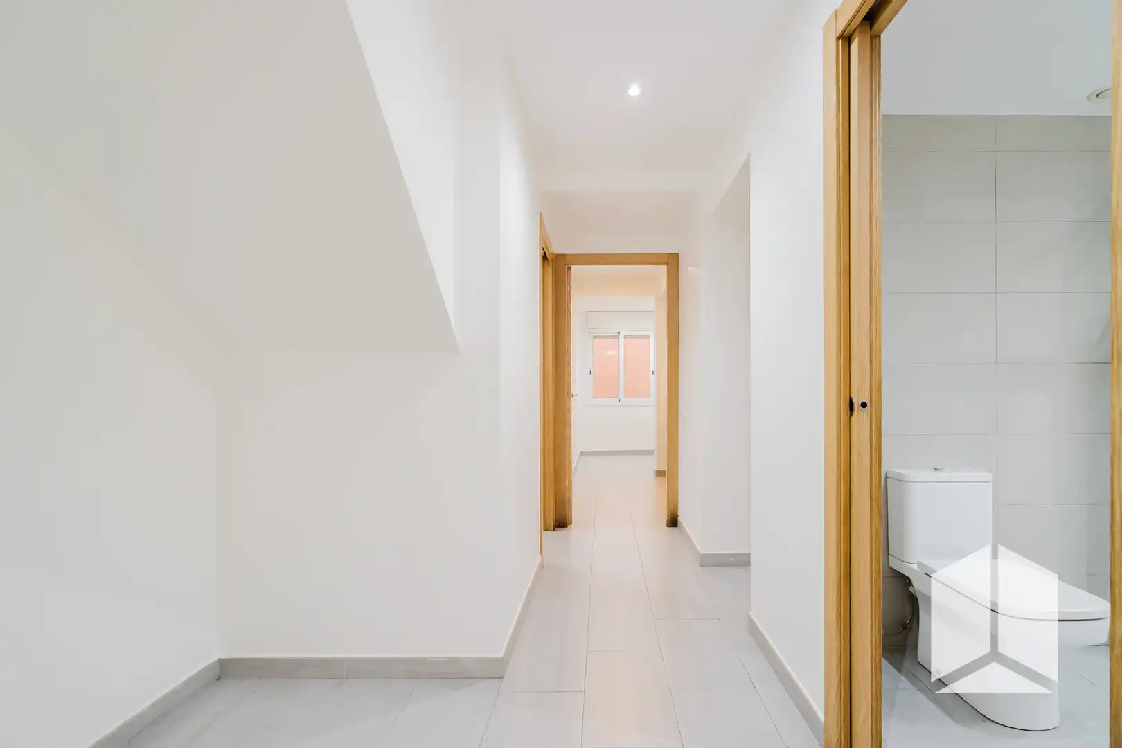 Planta baja en venta en Castell - Poble Vell