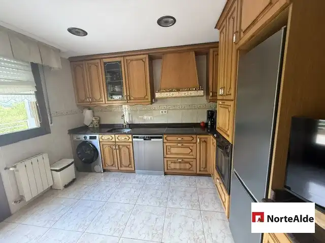 Kitchen of Houses for sale in Maruri-Jatabe  with Heating, Private garden and Storage room