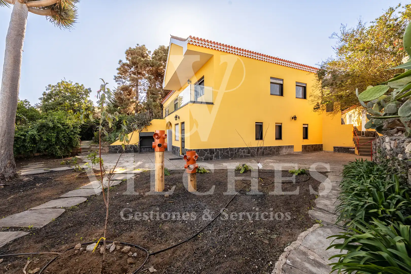 Vista exterior de Casa o xalet en venda en Santa Brígida amb Jardí privat, Terrassa i Traster