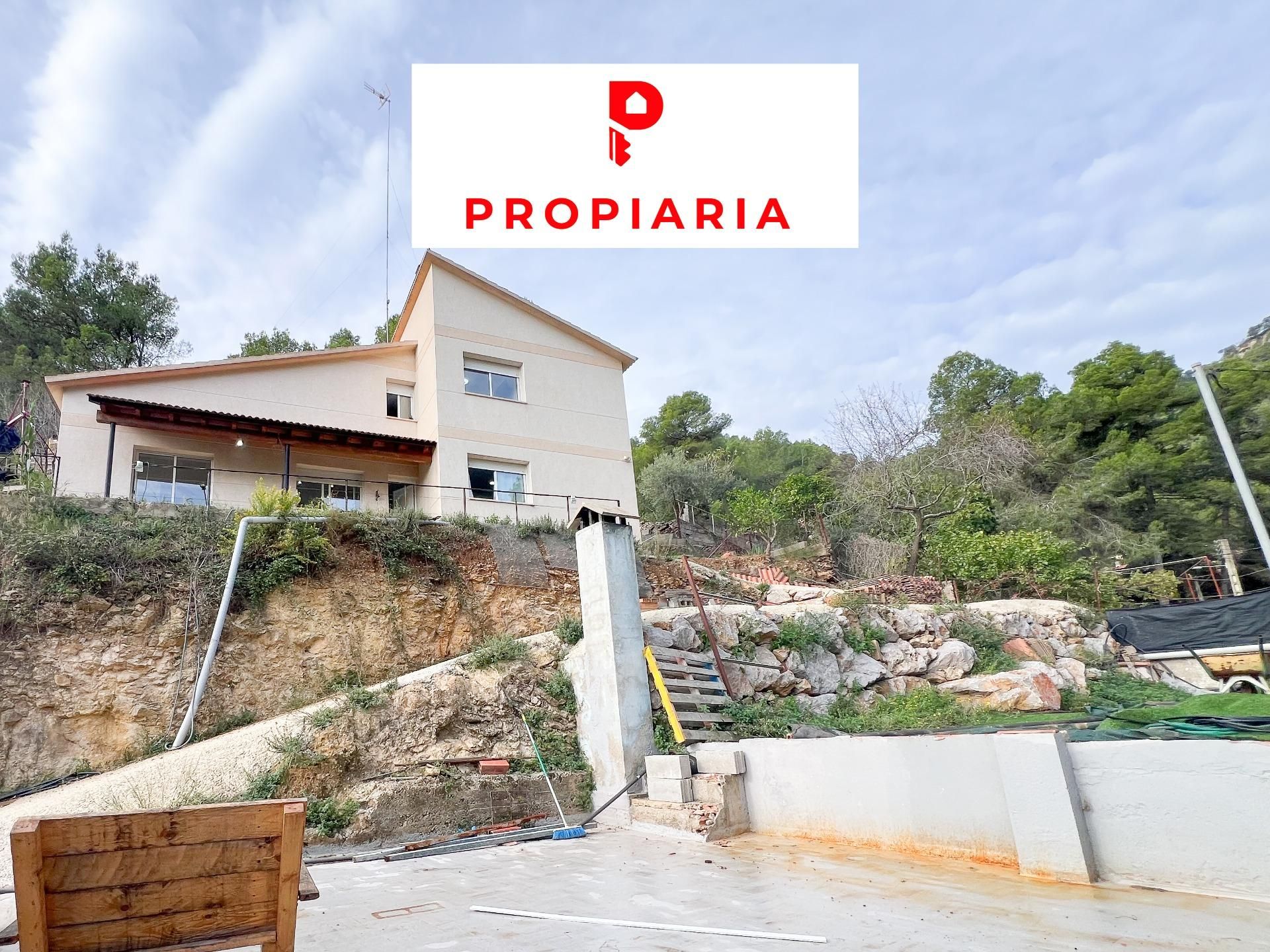 Vista exterior de Casa o chalet en venta en Vallirana con Jardín privado, Parquet y Terraza