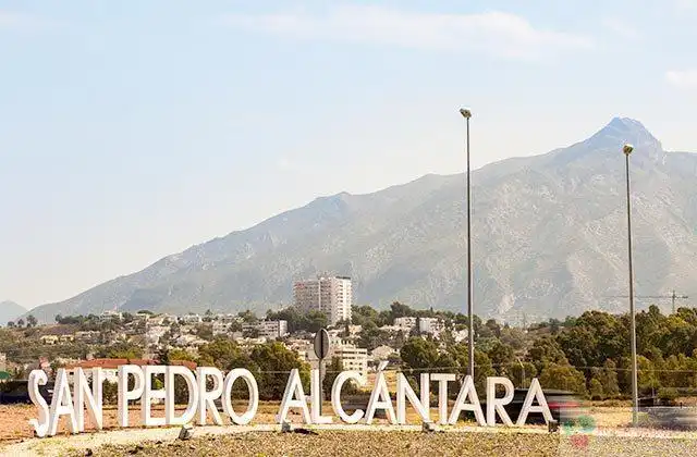Exterior view of Flat for sale in San Pedro de Alcántara