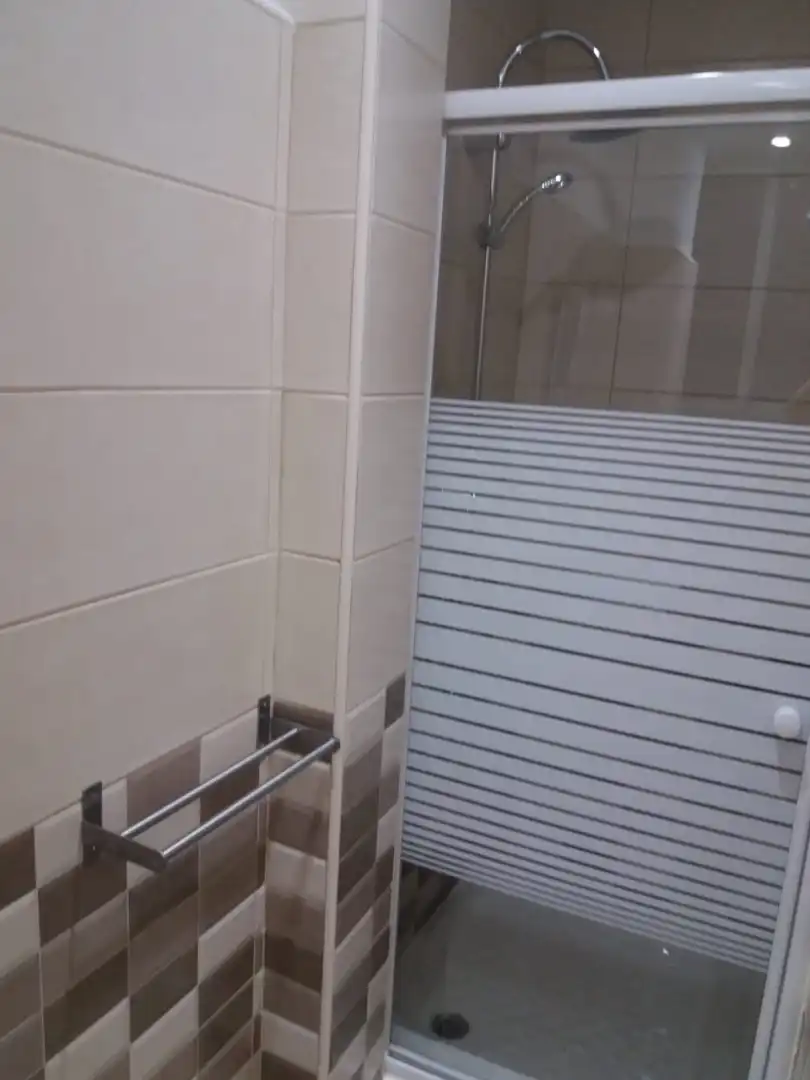 Baño de Piso de alquiler en Elche / Elx con Amueblado