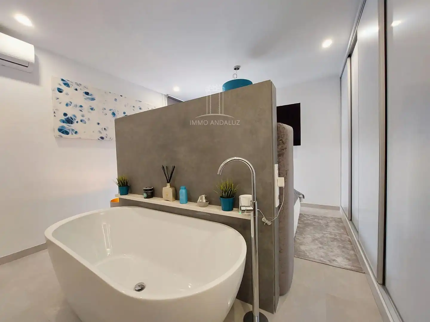 Badezimmer von Haus zum Verkauf in Chiclana de la Frontera mit Klimaanlage, Heizung und Schwimmbad