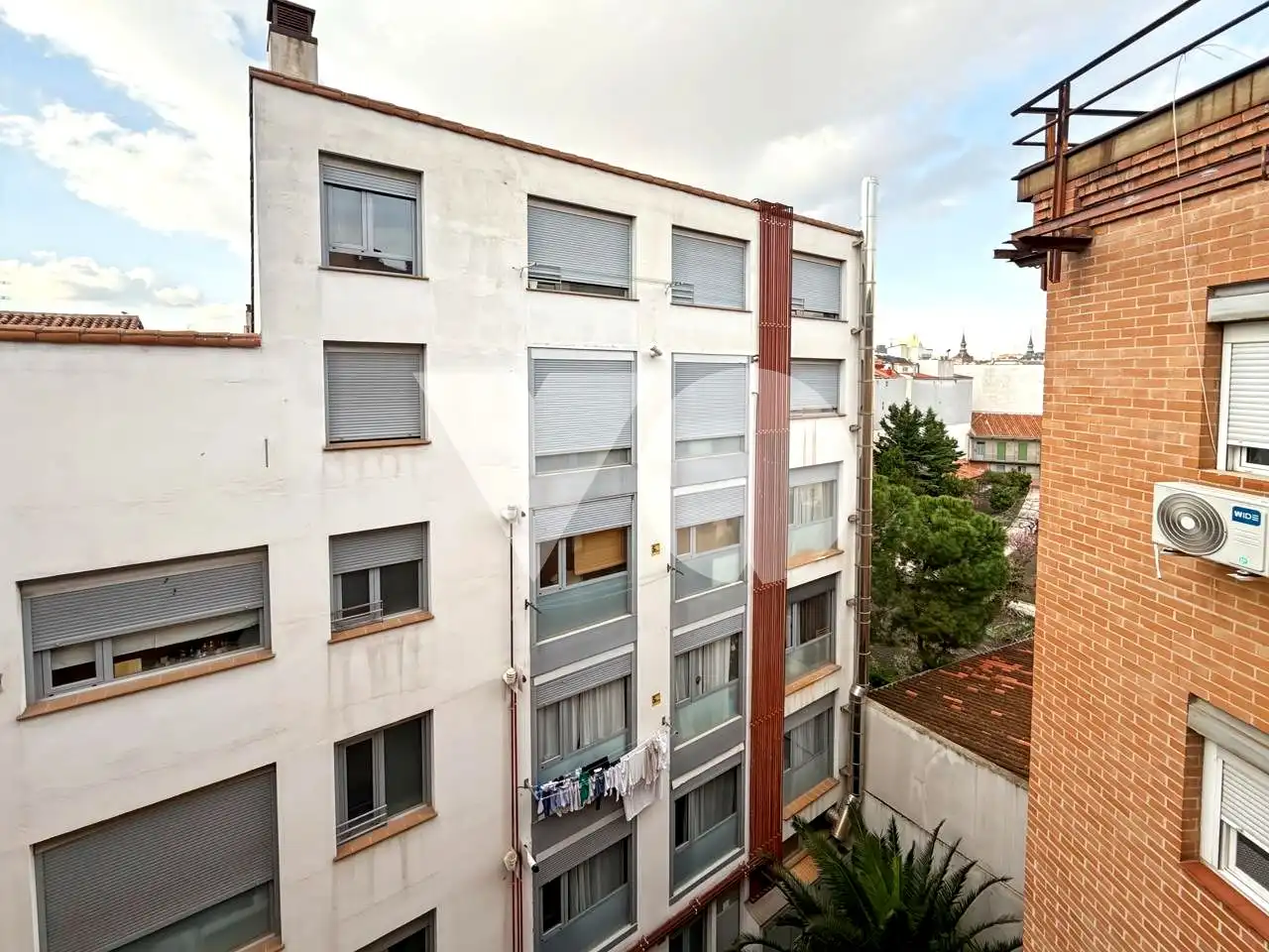 Vista exterior de Pis en venda en Madrid amb Calefacció, Terrassa i Moblat