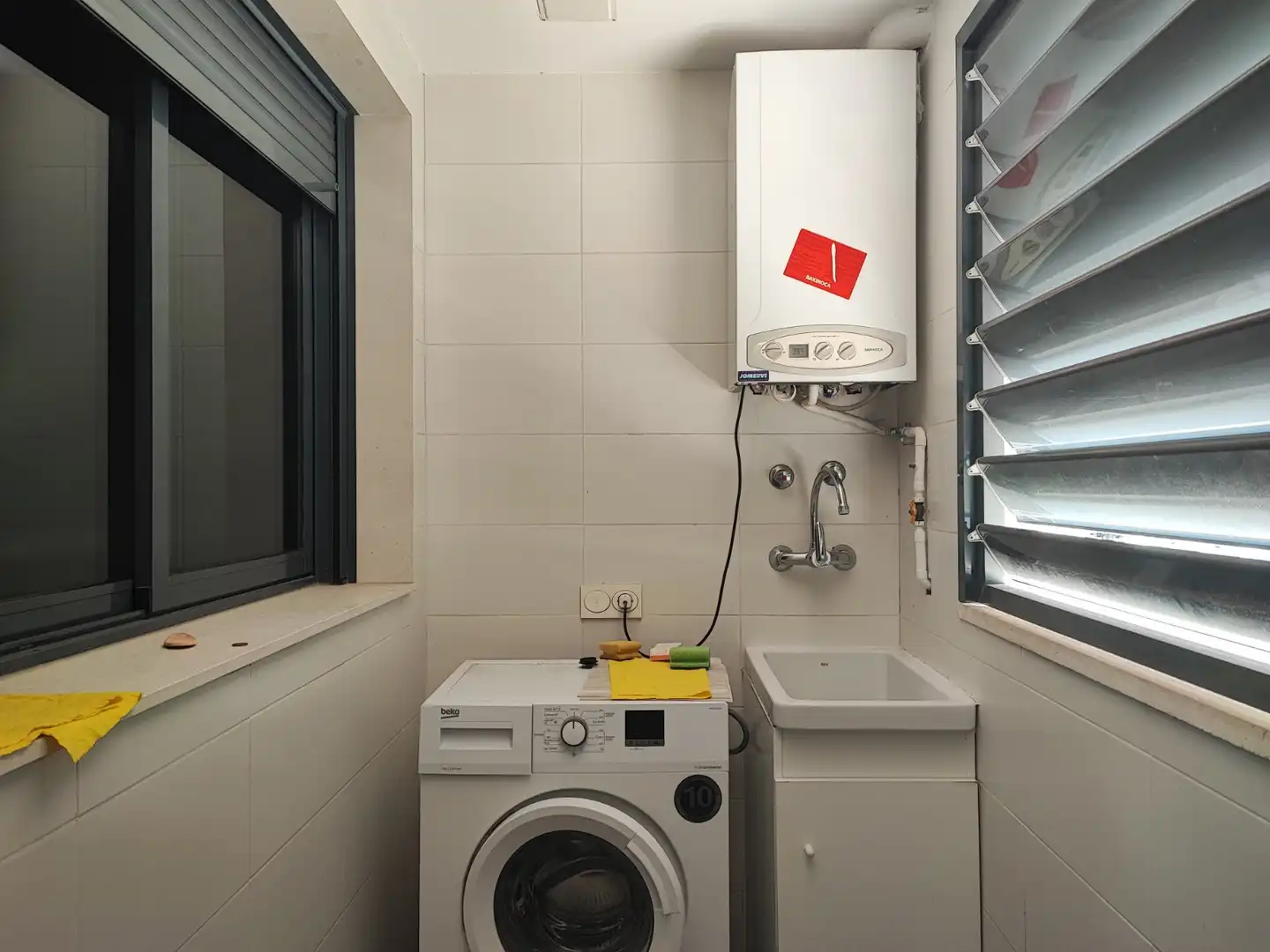 Badezimmer von Dachboden zum Verkauf in Vila-real mit Heizung, Terrasse und Abstellraum