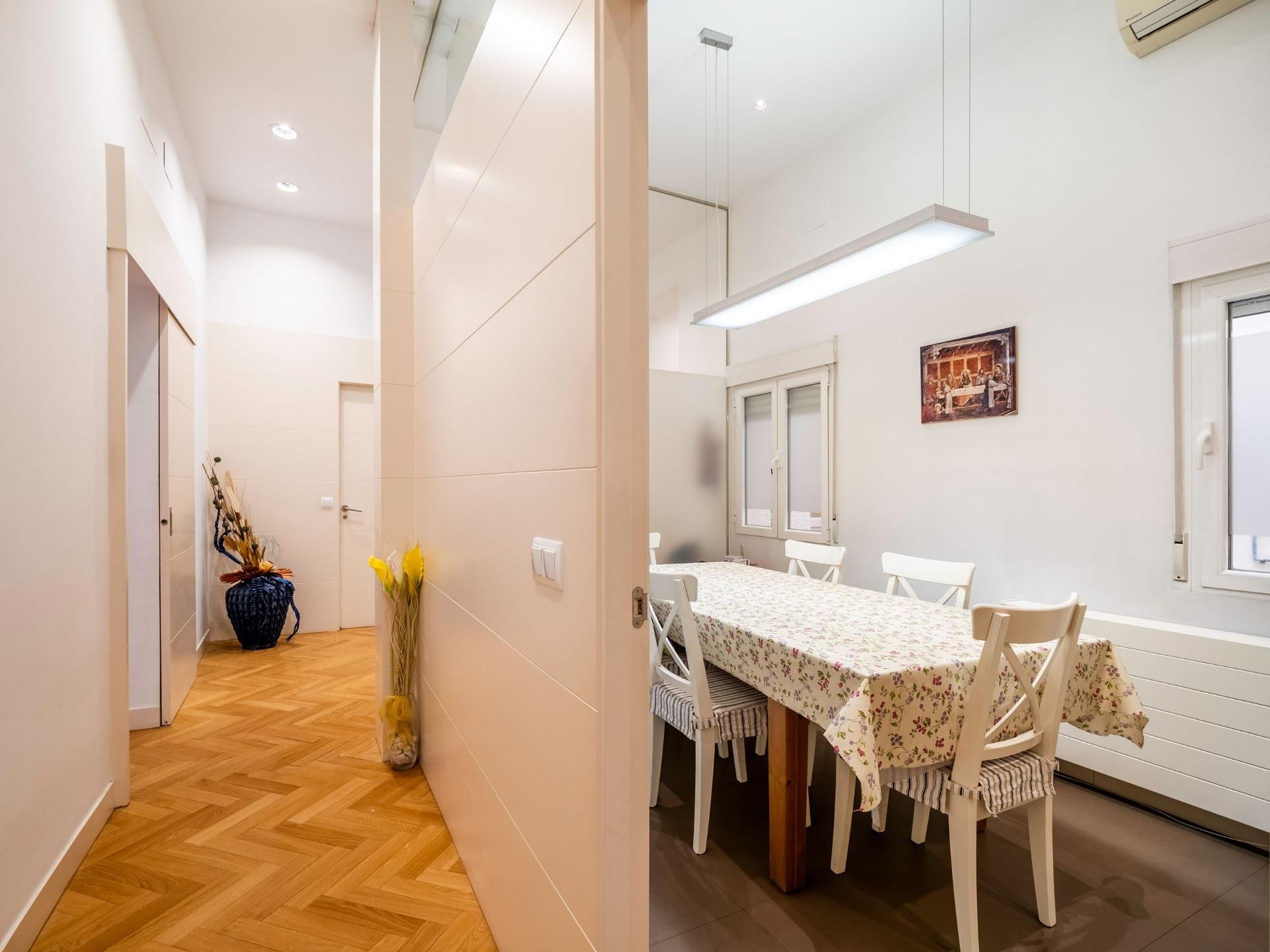 Dining room of Flat for sale in  Madrid Capital  with Air Conditioner, Heating and Storage room