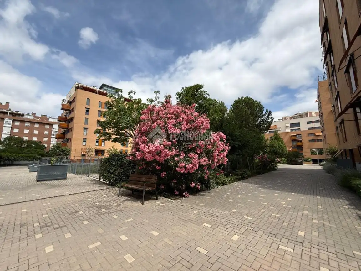 Vista exterior de Piso en venta en Madrid con Aire acondicionado, Calefacción y Parquet