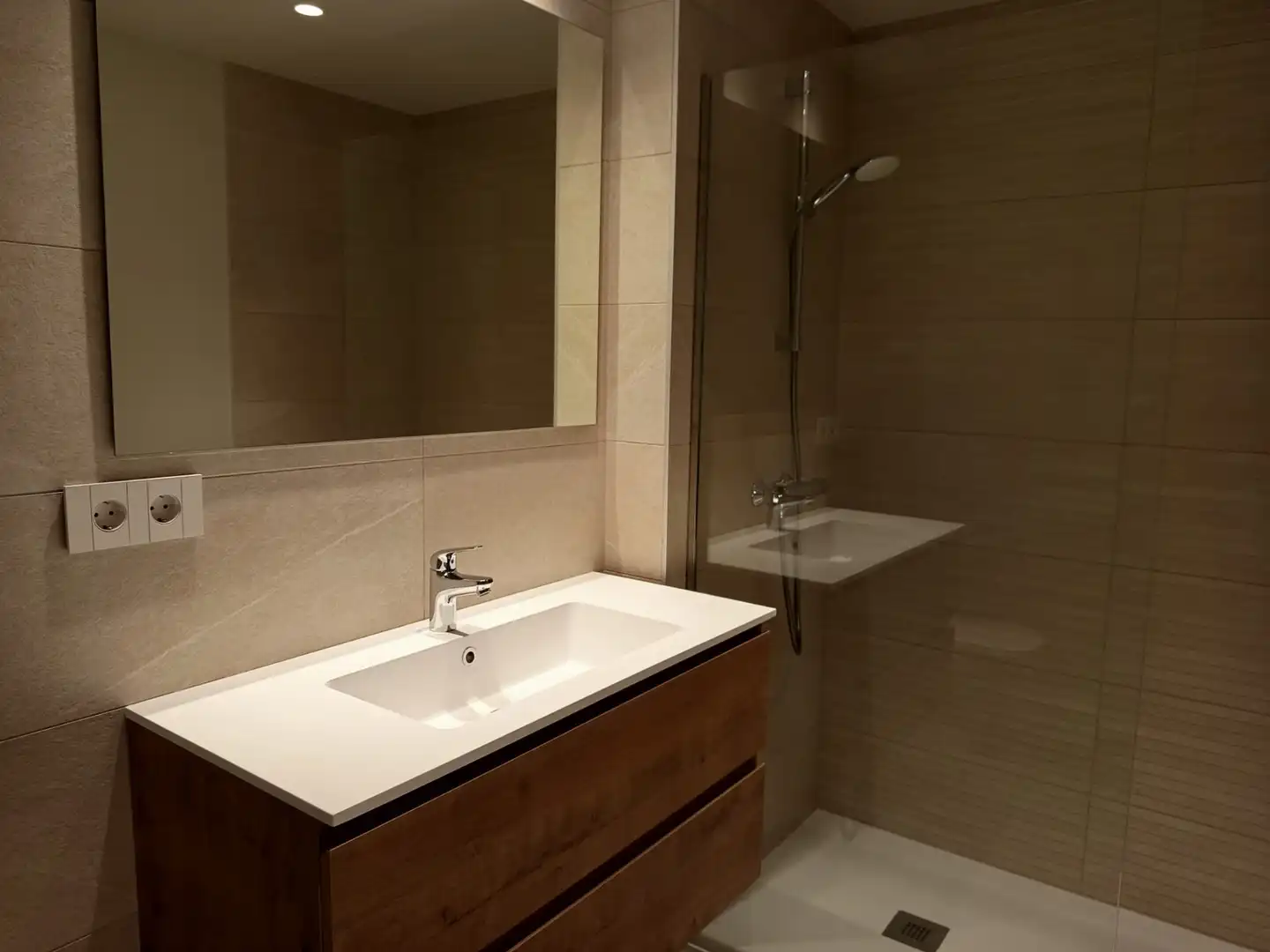 Rez-de-chaussée neuf avec ascenseur à vendre à Nord, imagen 4
