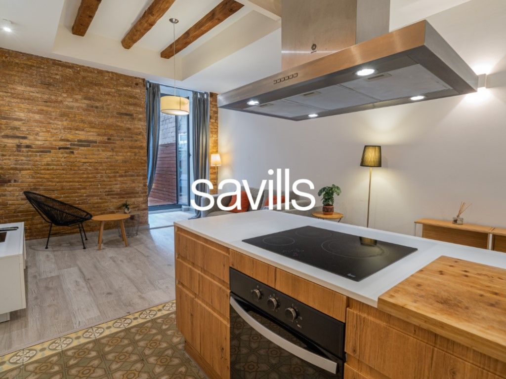 Cuina de Apartament en venda en  Barcelona Capital amb Aire condicionat, Terrassa i Moblat