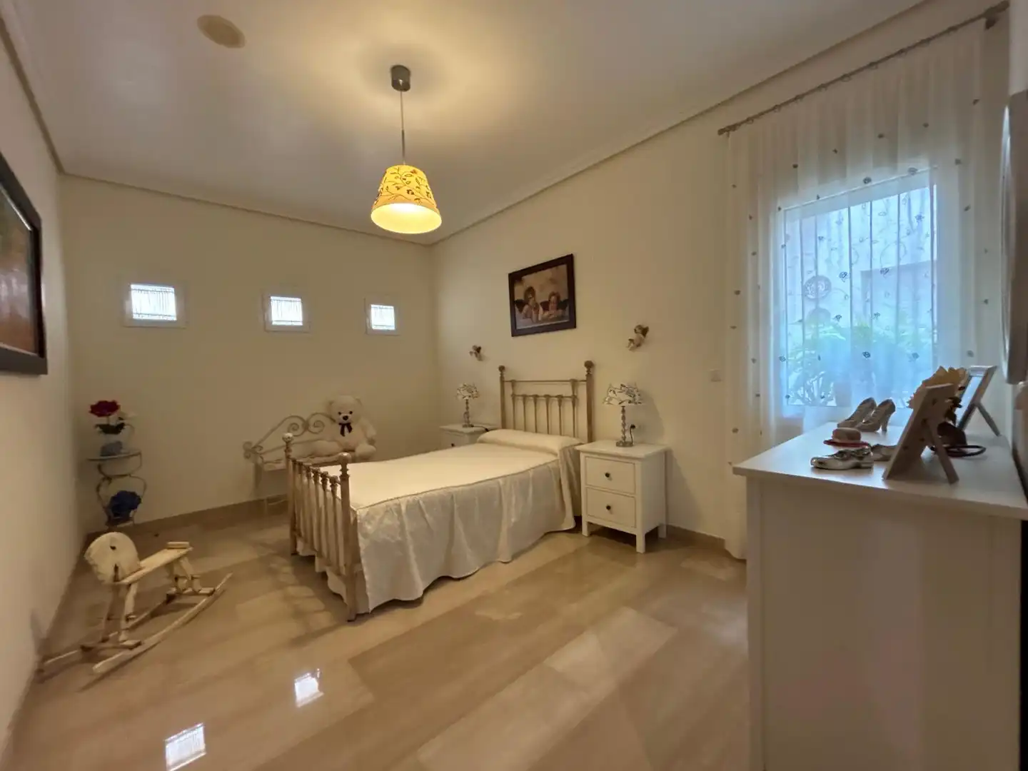 Dormitori de Casa o xalet en venda en Villanueva de los Castillejos amb Aire condicionat, Calefacció i Jardí privat