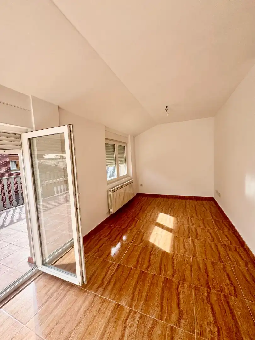 Habitación de Ático de alquiler en Venta de Baños con Calefacción y Se aceptan mascotas