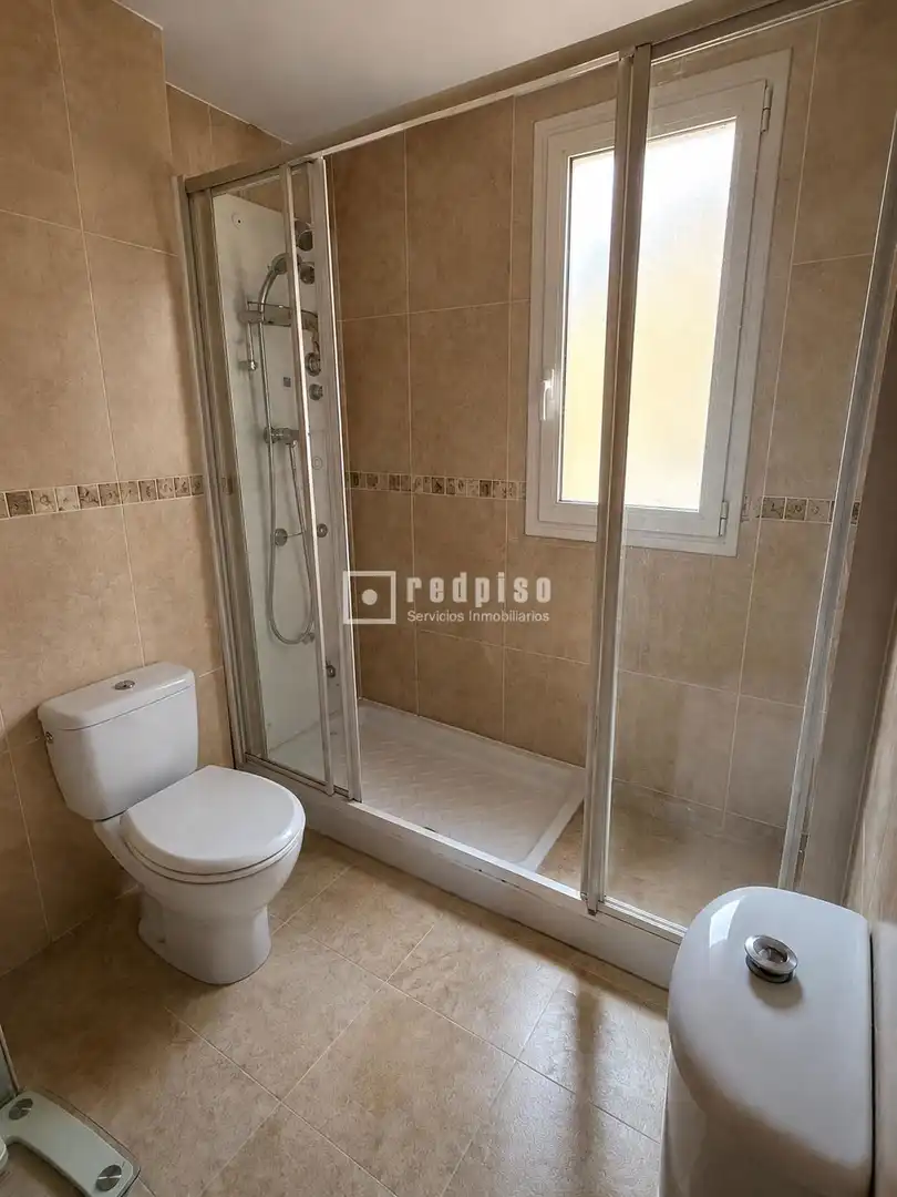 Baño de Piso en venta en Valdemoro con Aire acondicionado, Calefacción y Terraza