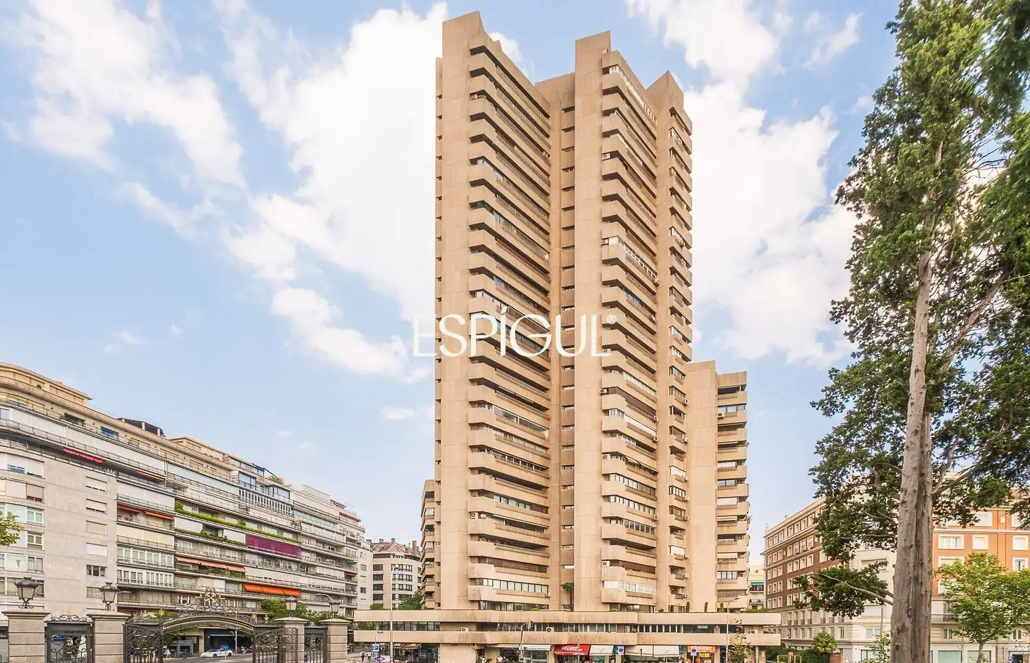 Vista exterior de Piso en venta en Madrid con Aire acondicionado, Calefacción y Terraza