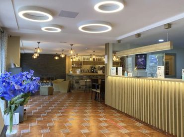 Hotel con ascensor en venta en Carretera General de França km