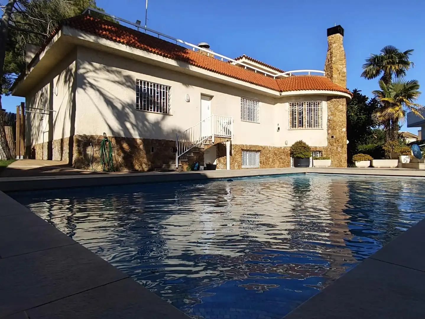 Piscina de Casa o chalet en venta en Torrent con Aire acondicionado, Calefacción y Jardín privado