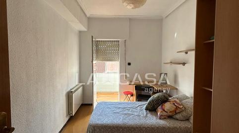 Foto 2 de Piso en venta en Calle Sevilla, Delicias, Valladolid