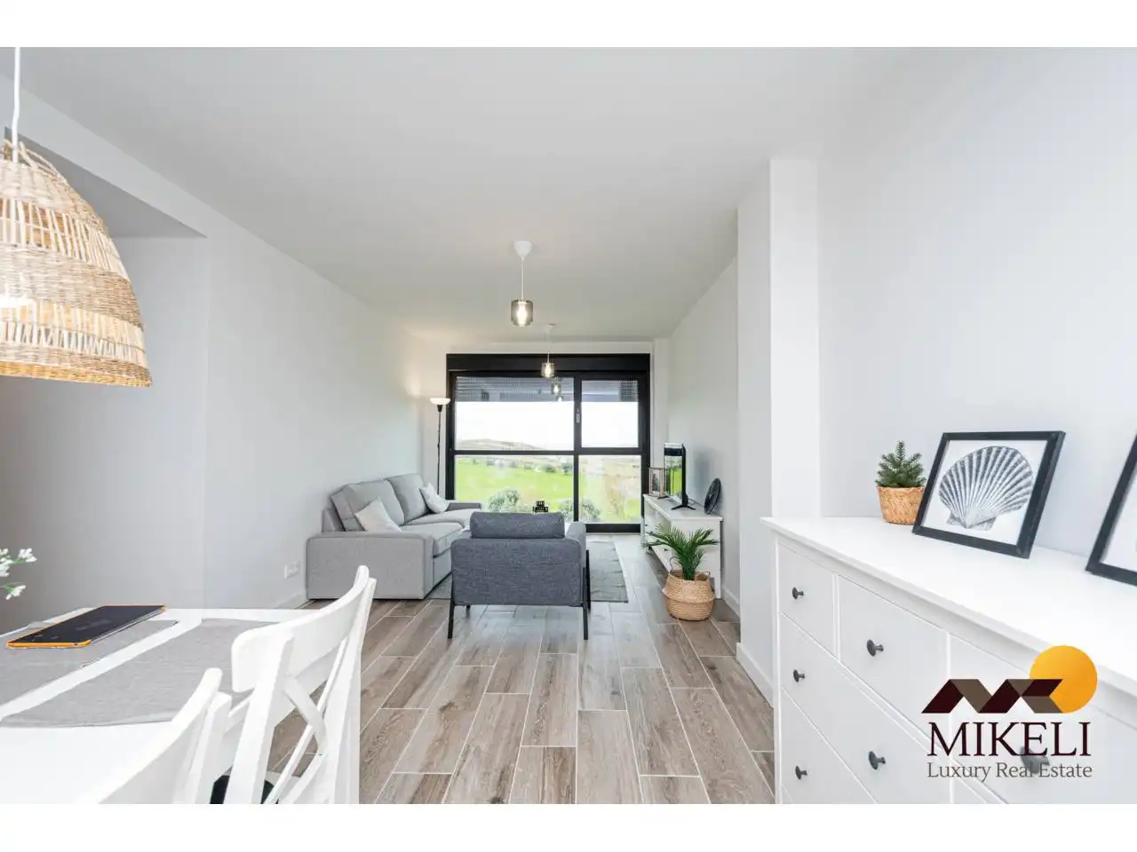 Sala de estar de Piso de alquiler en Santa Cruz de Bezana con Calefacción, Terraza y Trastero
