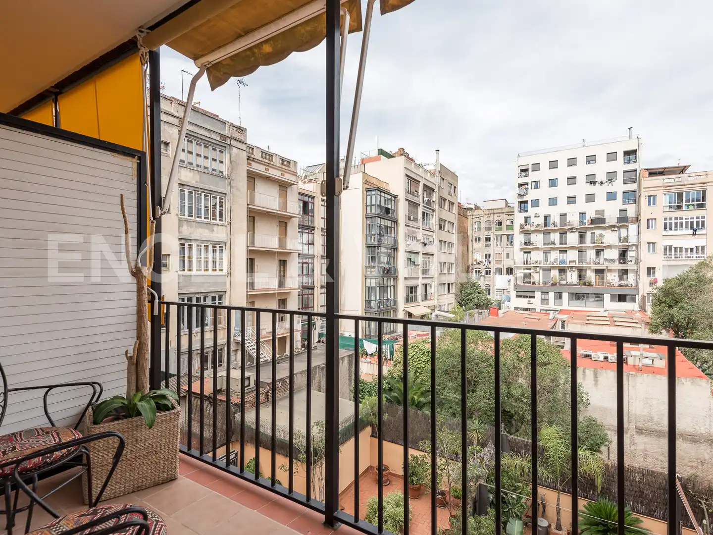 Terrasse von Wohnung zum Verkauf in Barcelona mit Klimaanlage, Heizung und Terrasse
