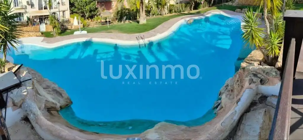 Piscina de Finca rústica en venta en Finestrat con Aire acondicionado, Terraza y Trastero