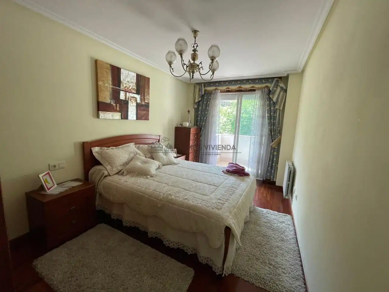 Habitación de Piso de alquiler en Ourense Capital  con Calefacción y Amueblado