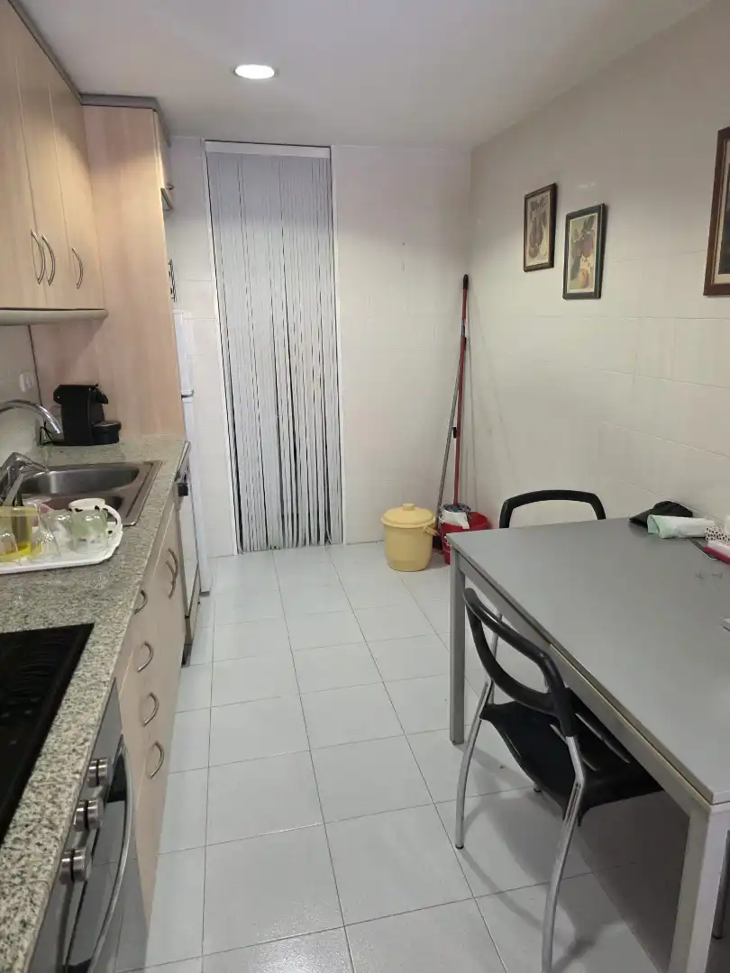Küche von Wohnung zum Verkauf in Calella mit Klimaanlage, Heizung und Balkon