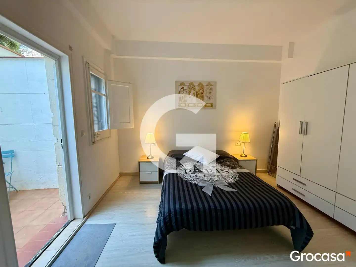 Schlafzimmer von Erdgeschoss zum Verkauf in Barcelona mit Heizung, Möbliert und Ofen